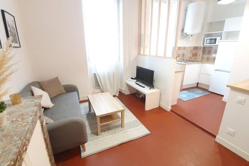 Apartament T2 Cosy Au Calme,Entree Autonome,Centre Historique Montélimar Zewnętrze zdjęcie