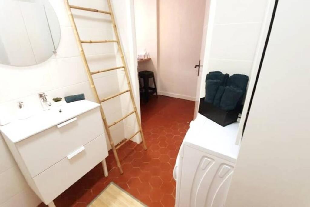 Apartament T2 Cosy Au Calme,Entree Autonome,Centre Historique Montélimar Zewnętrze zdjęcie